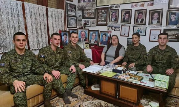 Ferdonije Qerkezi rrëfen për emocionet që përjetoi për Vitin e Ri e vizituar nga FSK’ja