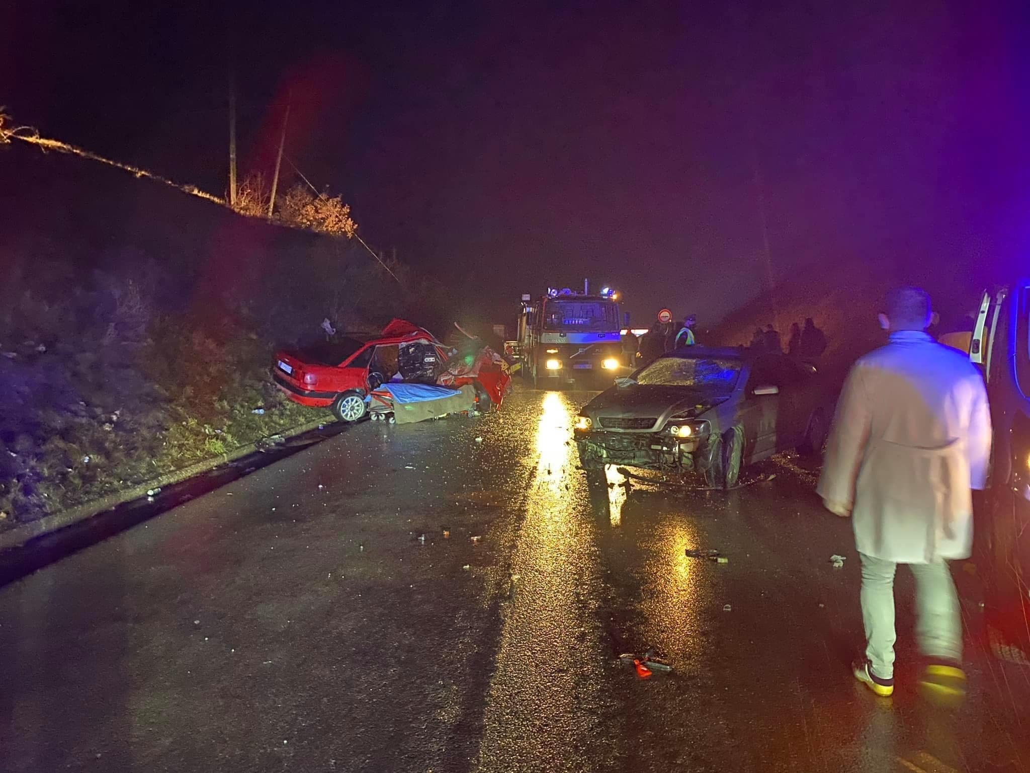 Ky është djaloshi i ri që ndërroj jetë mbrëmë në aksidentin në Arllat (FOTO)
