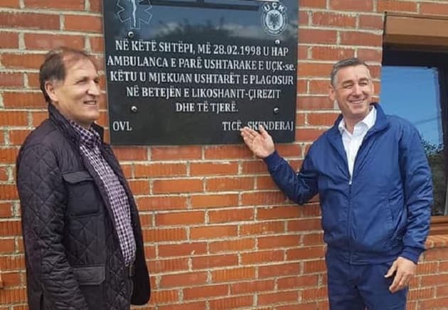 Doktori i luftës dhe i paqës, Fadil Beka, në kohë të mira e të vështira përkrah Kadri Veselit