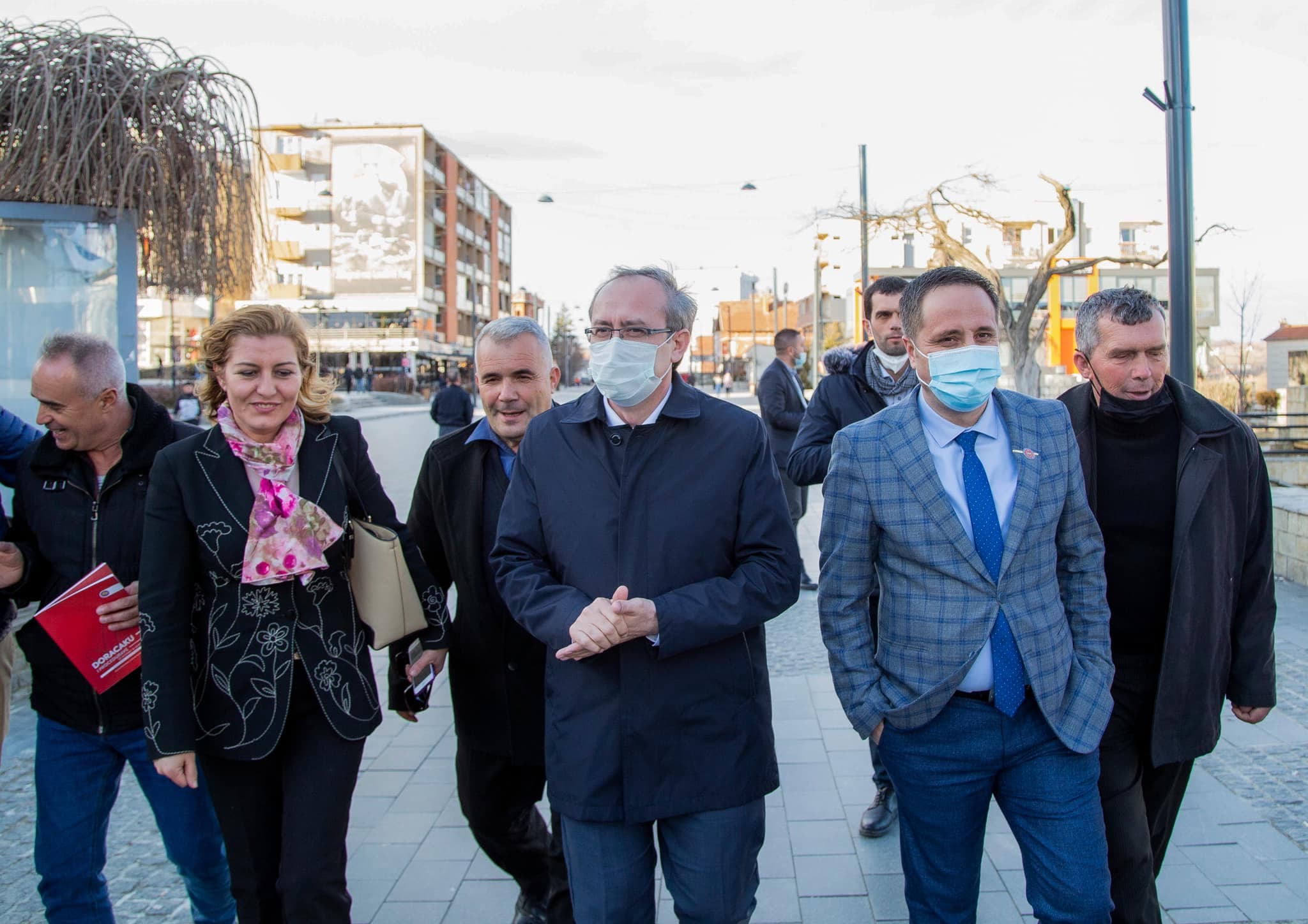 Avdullah Hoti: Skënderaj i ka dhënë shumë Kosovës, premton 3.8 mil euro për Kompleksin ‘Adem Jashari’