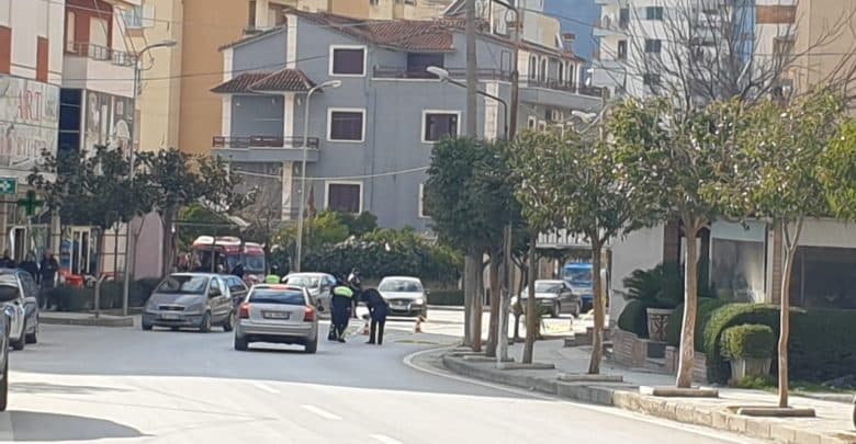 I riu aksidenton të moshuarën, dërgohet me urgjencë në spital