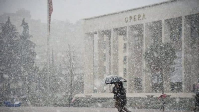 Featured image for Borë dhe ulje e ndjeshme temperaturash në Shqipëri