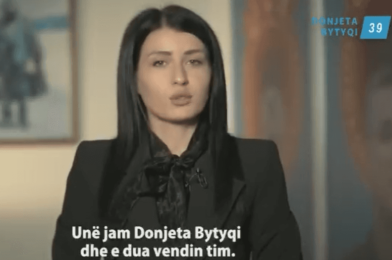 Donjeta Bytyqi: Model për fushatë moderne, përcillni video-mesazhin e saj (VIDEO)