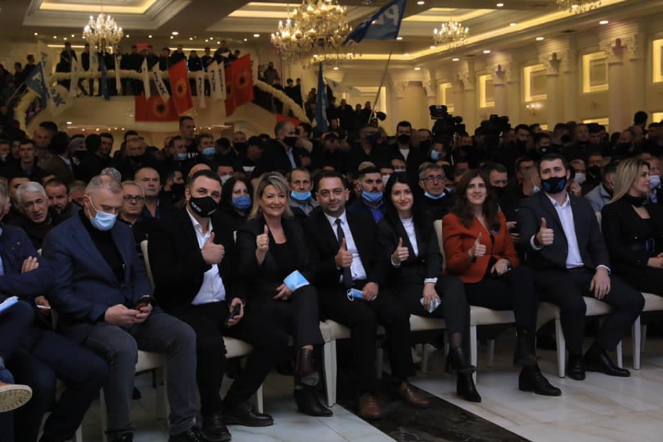 Mihane Kodra Bekteshi: Asnjë betejë nuk fitohet vetëm me një luftëtar, andaj të bëhëmi bashkë për fitore (FOTO)
