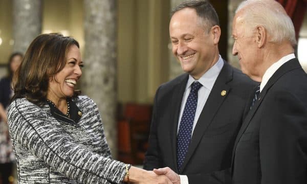 Bideni bën gafë me nënpresidenten Harris, ja si i drejtohet