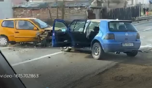 Mëngjesi i sotëm nisi me një aksident në rrugën Drenas – Komoran |Video