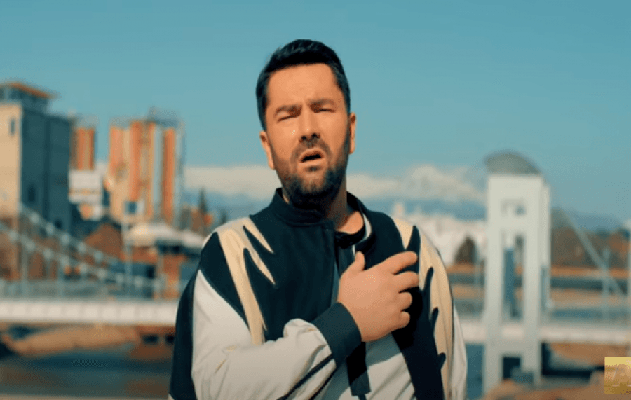 Shkodran Tolaj lanson këngën Nga Shkupi në Prekaz