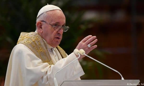 Sa paguhet Papa Francesku?