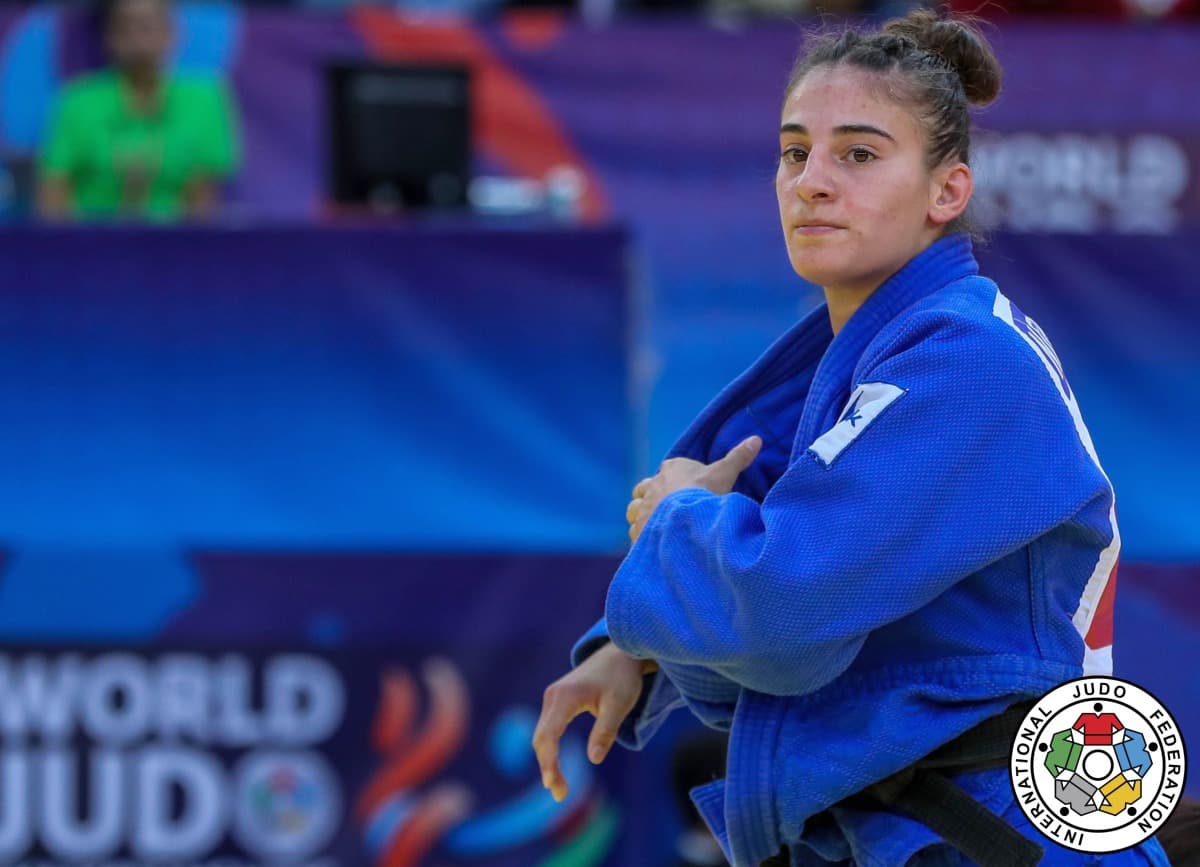 Edhe Nora Gjakova i sjellë Kosovës medaljen e Artë