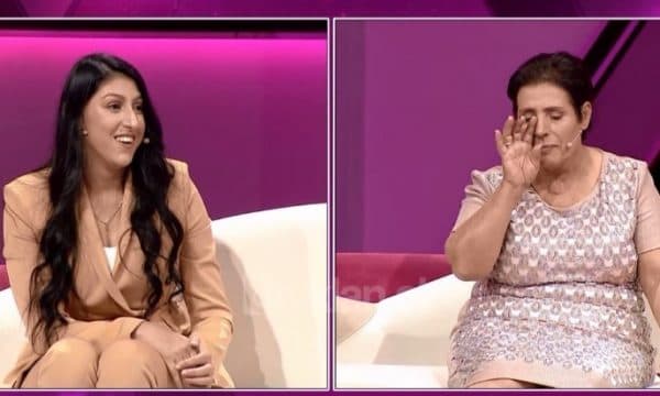 Nusja përlot vjehrrën: Të dua shumë