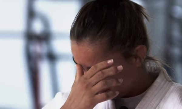 Majlinda është në një tjetër nivel, qan kur tregon për eliminimin e hershëm në Tokio