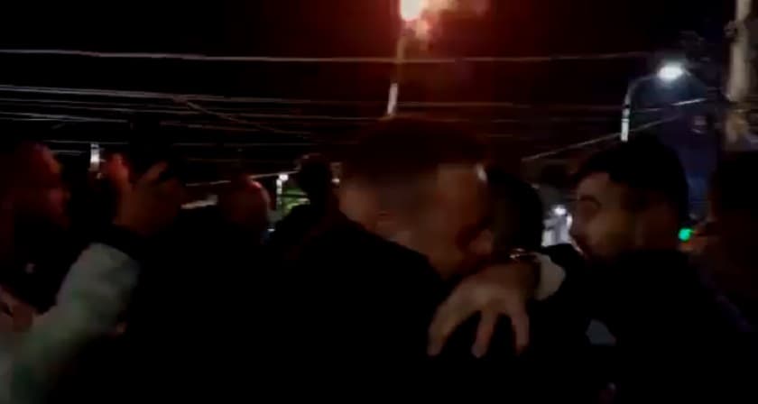 Simpatizantët e PDK-së fillojnë festën në Vushtrri (VIDEO)