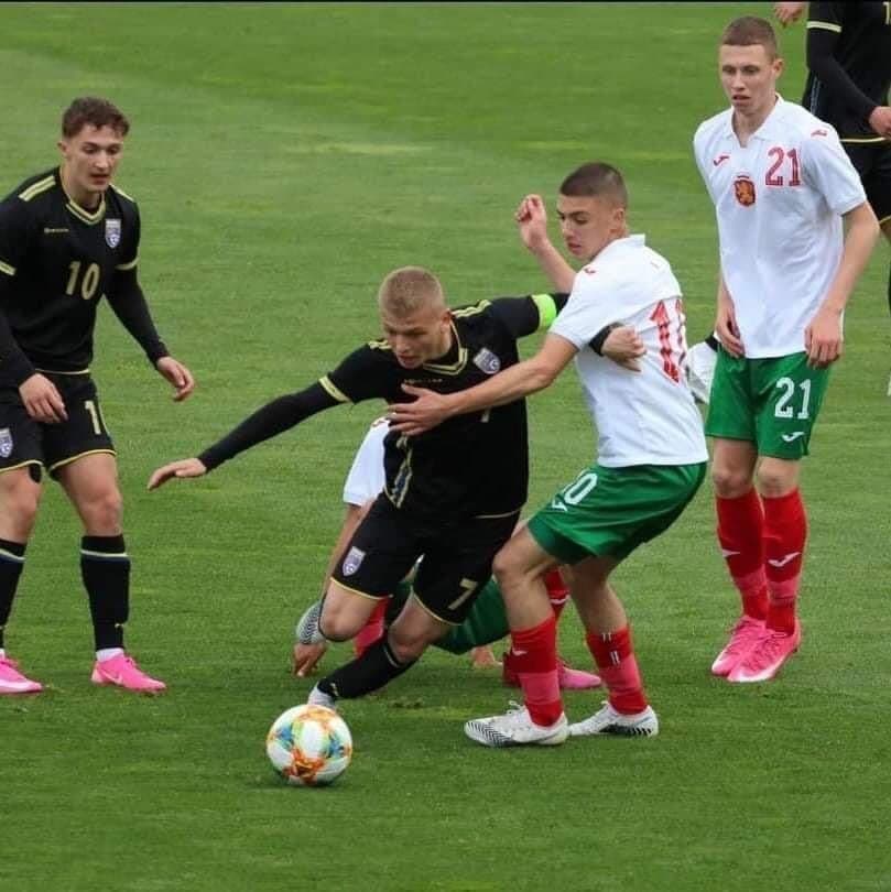 Nipi i Adem Jasharit për prova te gjiganti i Bundesligës