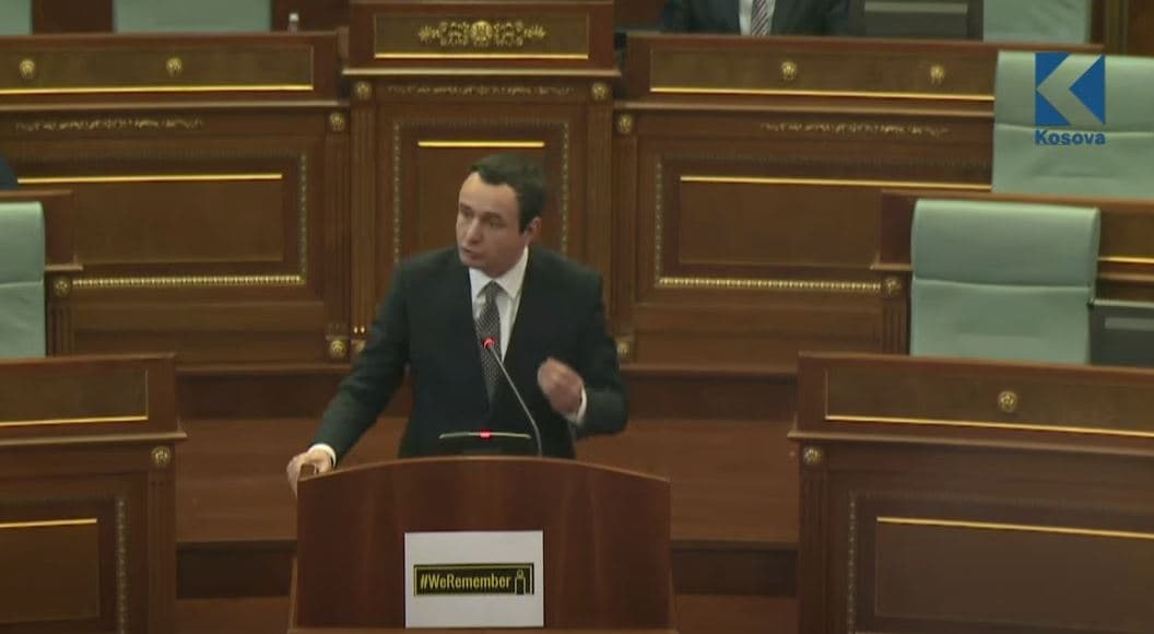 Kurti thotë se kryesuesi i ZRRE-së ka qenë pro bllok-tarifave në 2017, Tahiri e demanton