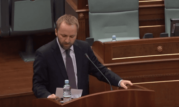 Tahiri i PDK-së: U dashtë me u ndalë rryma për me u dhezë Qeveria