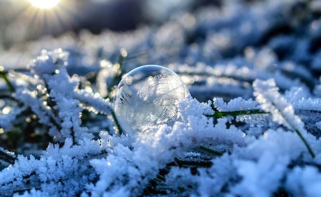 Rikthehen reshjet dhe ulen temperaturat, njihuni me parashikimin e motit