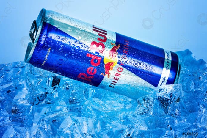Çfarë i ndodh trupit tuaj kur pini Red Bull?