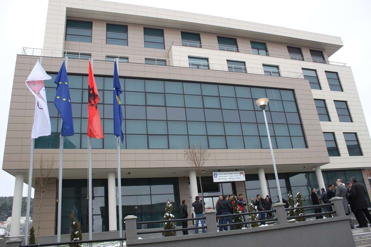 Komuna e Skenderajt del me njoftim pas tërmetit në Kosovë