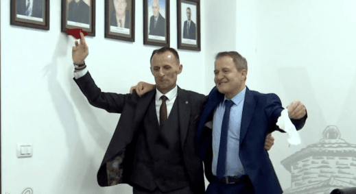 Kryetari Idrizi bashkë me profesorin Lulzim Paci hedhin valle në Komunën Vushtrrisë