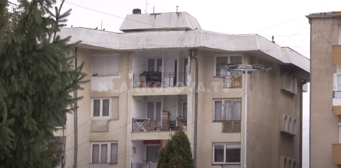 Skenderaj bëhet me banesa “të reja” përgjatë sheshit (VIDEO)