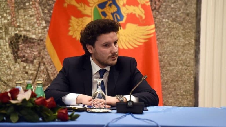 Abazoviq i gatshëm ta merr postin e kryeministrit të Malit të Zi