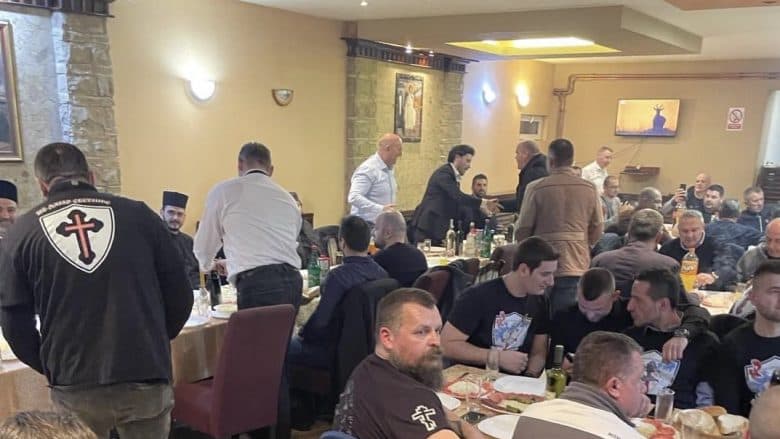 Dritan Abazoviq i pranishëm në ngjarjen e ‘Ujqërve të natës’ ku këndohshin këngë nacionaliste serbe dhe brohoritej “Rusia, Rusia”