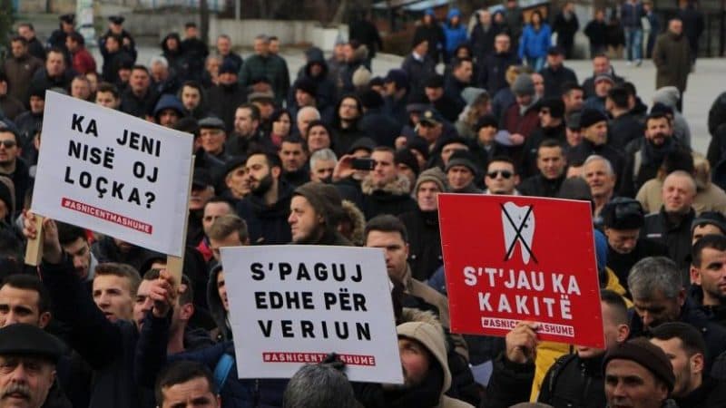Më 22 shkurt sërish protestë kundër shtrenjtimit të rrymës