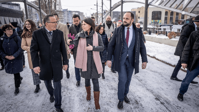 Baerbock nga Ura e Ibrit: Shpresoj që herën tjetër të pijmë kafe në jug, e të hajmë darkë në veri