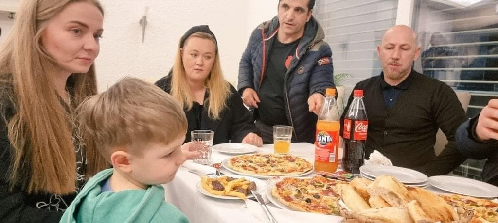 Biznesmeni nga Skënderaj hapë zemrën, strehon dhjetëra refugjatë ukrainas në hotelet e tij në Gjermani