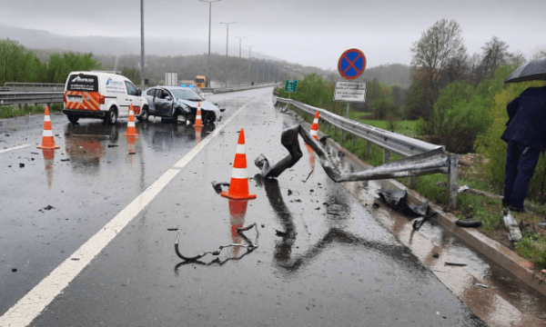 Në aksidentin në autostradën “Ibrahim Rugova” vdiq një 20-vjeçar