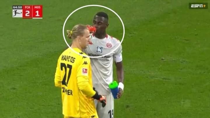 Ndodhi në Bundesliga, ndeshja ndërprehet derisa lojtari i Mainz bënte iftar