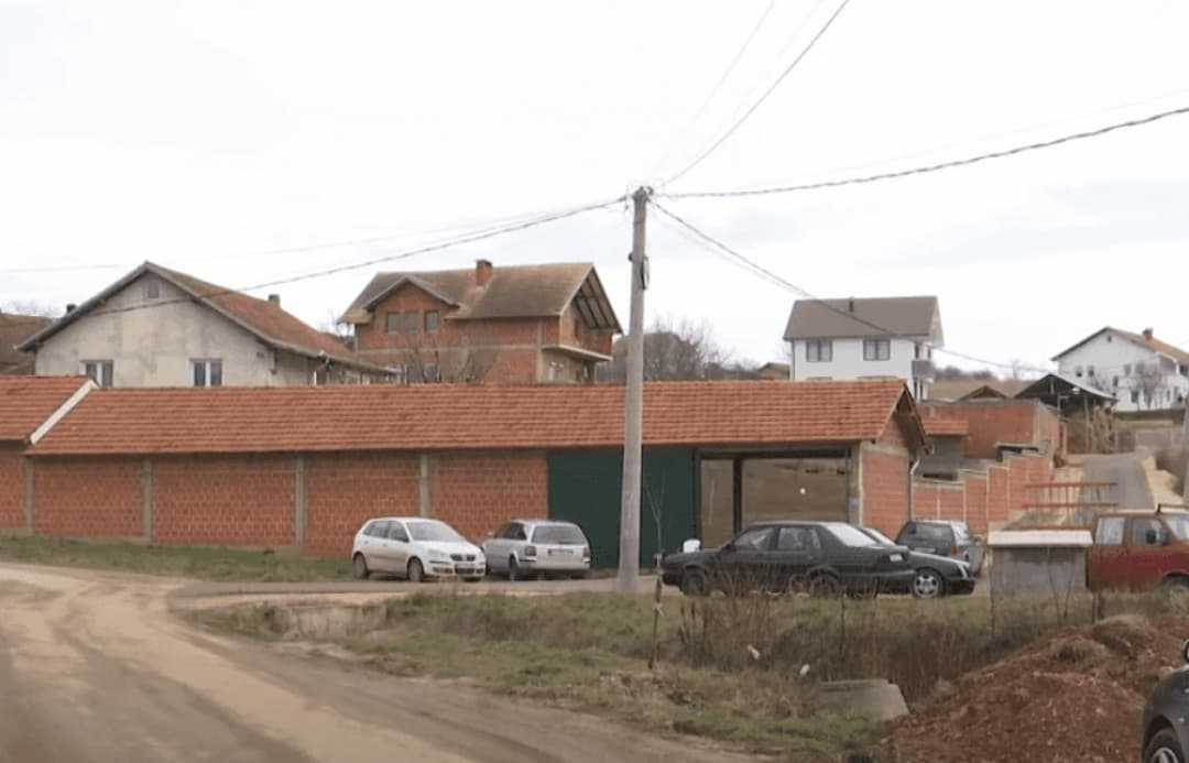 Vrasja në Skenderaj, dëshmia e fëmijëve: Nëna u keqtrajtua vazhdimisht, deri sa u vra nga babai
