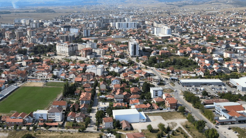 22-vjeçari në Vushtrri kërcënon familjen: Nëse s’më martoni kam me ju mbytë krejtve, tani veten