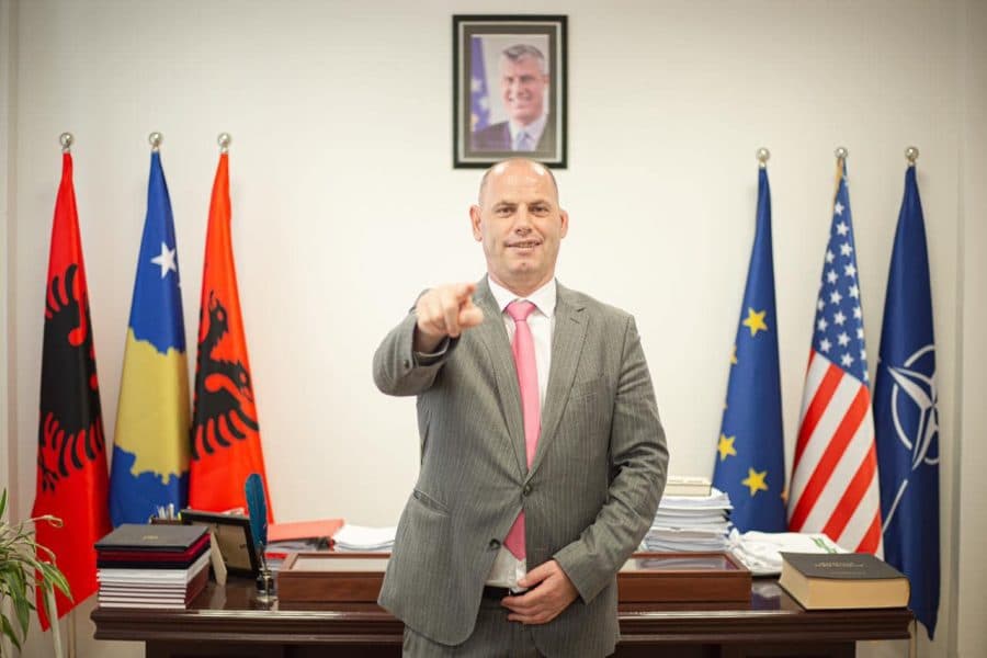 Lladrovci mbështet kërkesat e grevistëve në Komunën e Drenasit dhe mirëpret unitetin e tyre: Kërkesat janë legjitime
