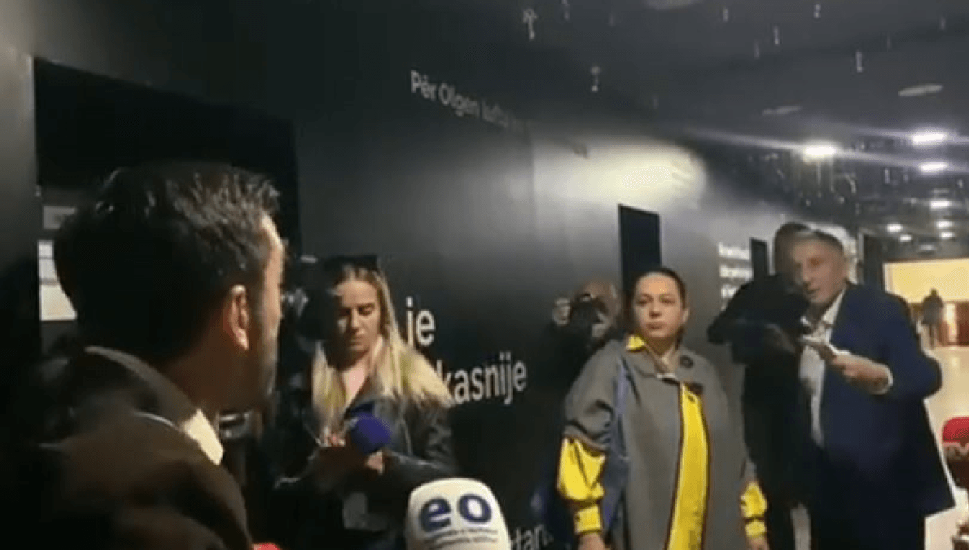 S’ndalet Dimal Basha, Jasharajt i thotë fjalë të rënda edhe në korridor të Kuvendit