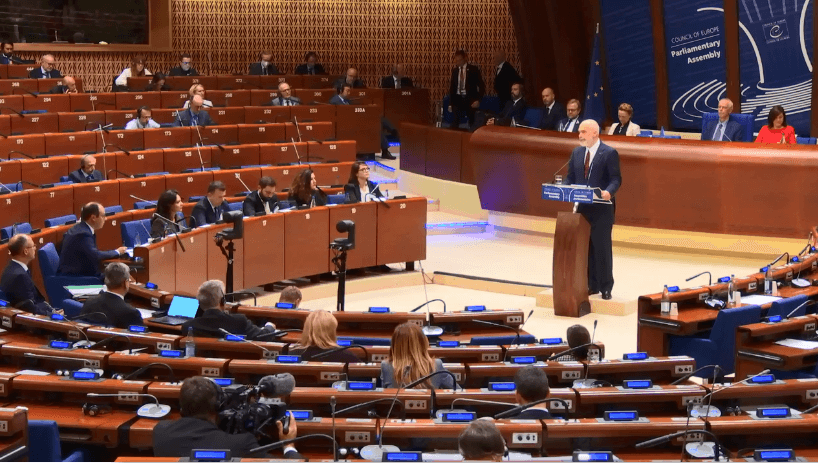 Rama kërkon nga KiE raport tjetër vijues lidhur me akuzat e paprovuara ndaj UÇK-së
