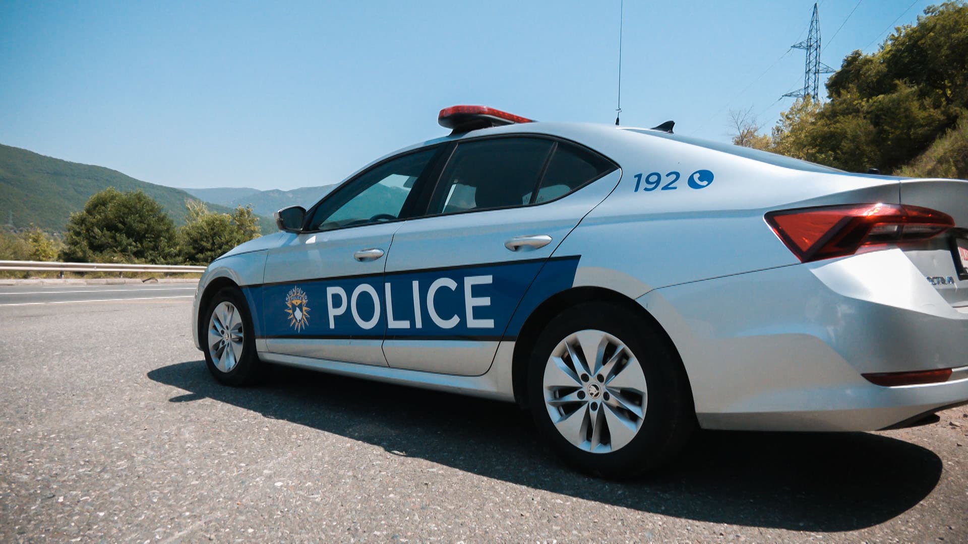 Tragjedia në Çubrel të Skenderajt – arrestohet polici që shkaktoi aksidentin ku vdiqën tre persona