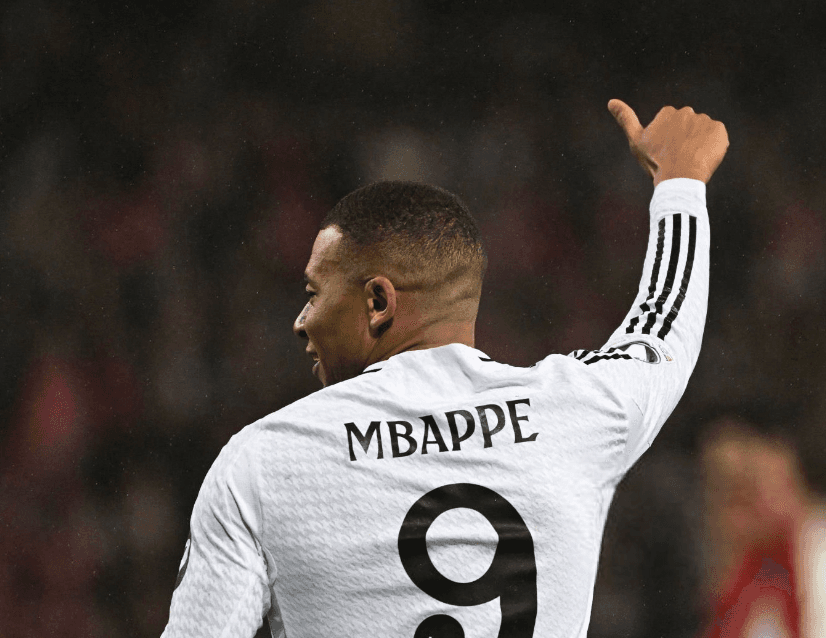 Kylian Mbappe fiton çmimin e parë në La Liga