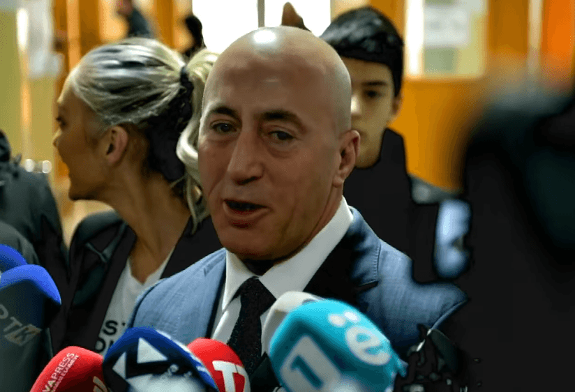 Voton Ramush Haradinaj – dy fëmijët e tij hodhën votën për herë të parë