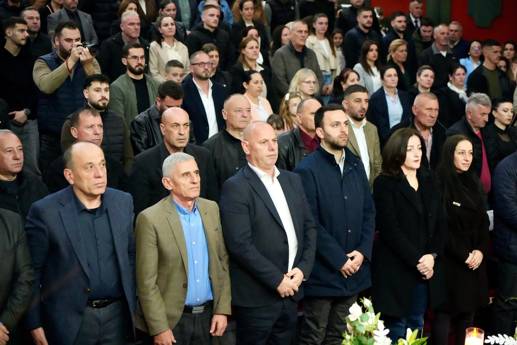 Koncert përkujtimor në Drenas në nderim të 1432 fëmijëve të vrarë gjatë luftës