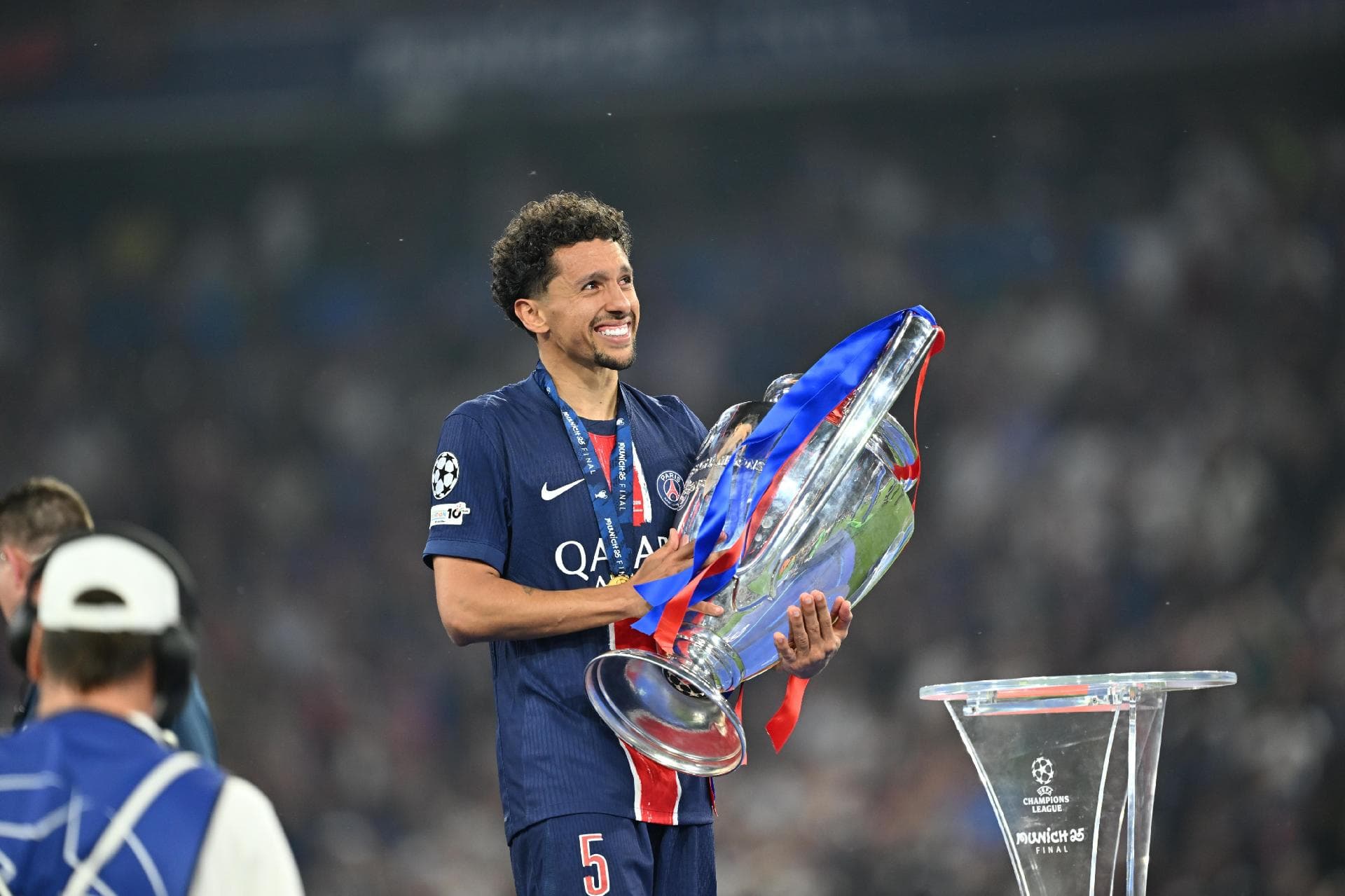 Marquinhos me emocione për triumfin në Ligën e Kampionëve, përmend Mbappen dhe legjendat tjera të PSG-së