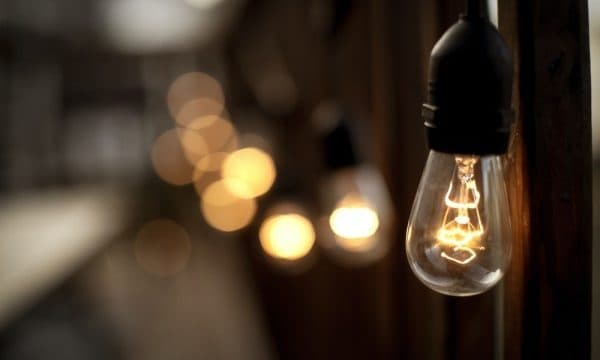 ZRRE: Bizneset e mëdha kalojnë në tregun e hapur të energjisë