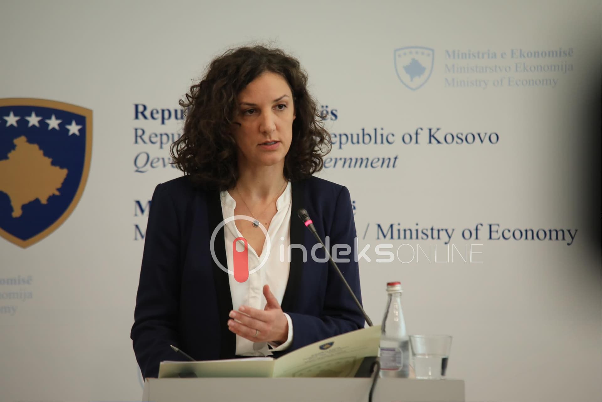 Rizvanolli: KEK merr rolin e furnizuesit të fundit, ndërmarrjet të veprojnë brenda afatit ligjor