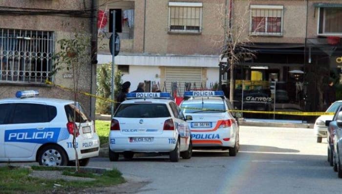 Të shtëna me armë zjarri në Tiranë