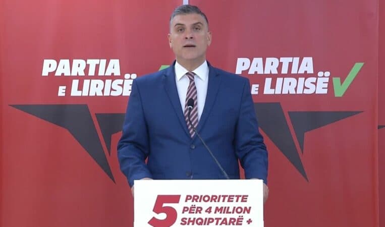 U zgjodh deputet, Tedi Blushi dorëhiqet si Këshilltar i Këshillit Bashkiak të Tiranës