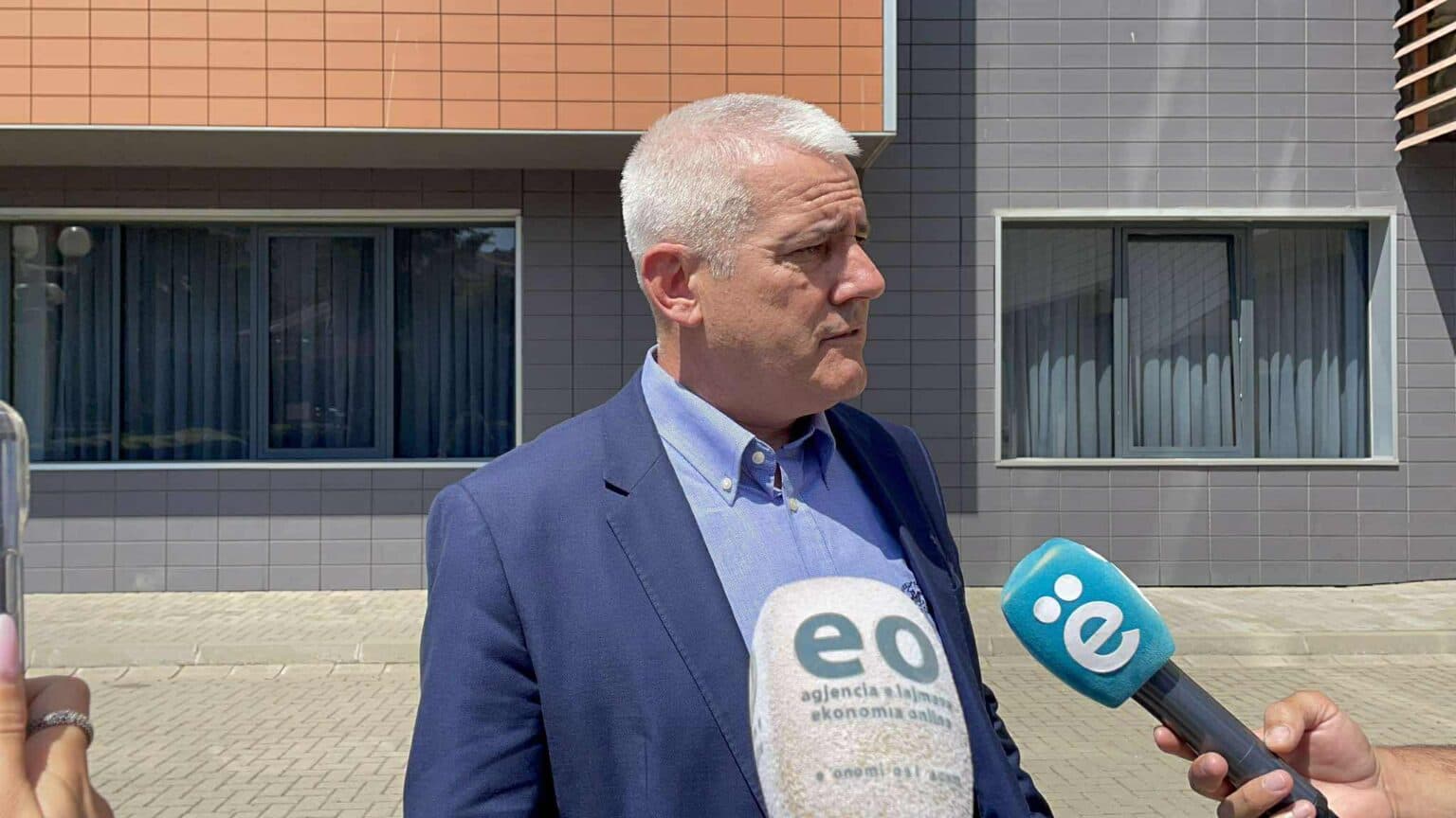 Vdekja e qytetarit në Lipjan, Sveçla: Hetimet po zhvillohen me intensitet maksimal, askush s’është mbi ligjin