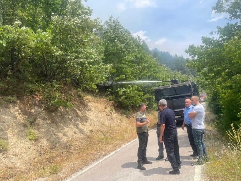 Situata me zjarret në Kosovë, 15 vatra aktive