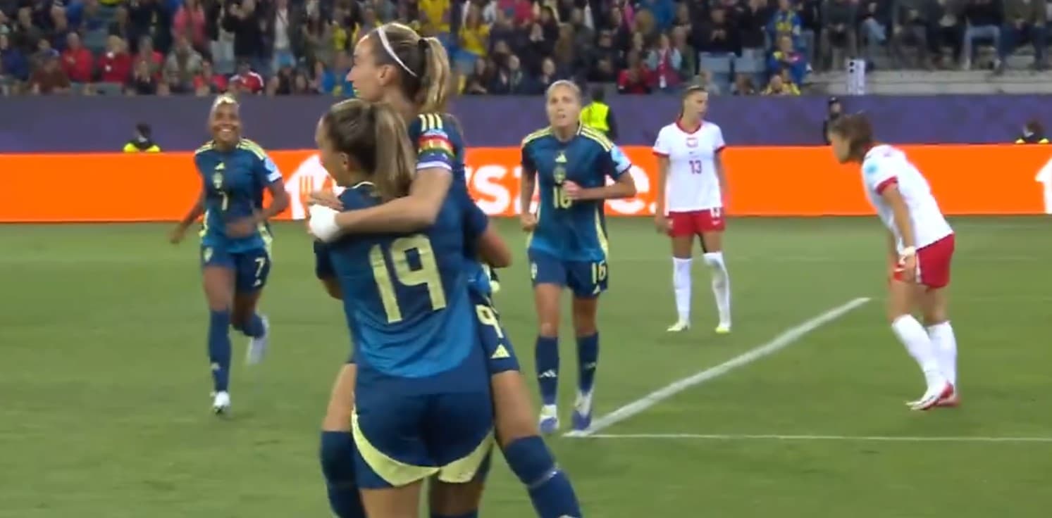 Gol me volej, Kosovare Asllani shkëlqen me Suedinë