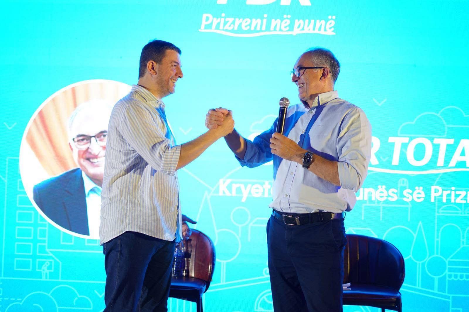 Memli Krasniqi zyrtarizon rikandidimin e Shaqir Totajt për kryetar të Prizrenit: Me Shaqën, Prizreni është gjithmonë në punë