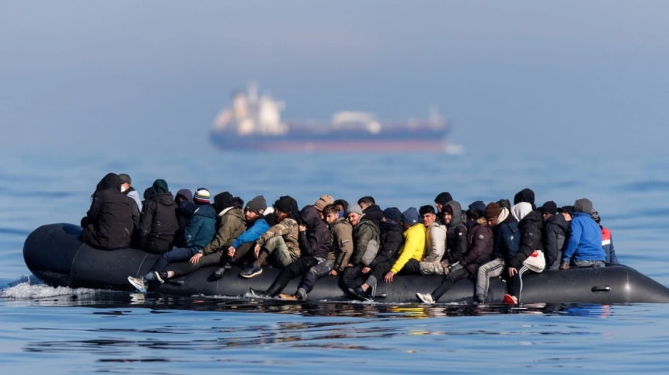 Komisioni Europian paralajmëron Libinë dhe vendet afrikane: Ndaloni ndihmën financiare nëse nuk i mbani emigrantët